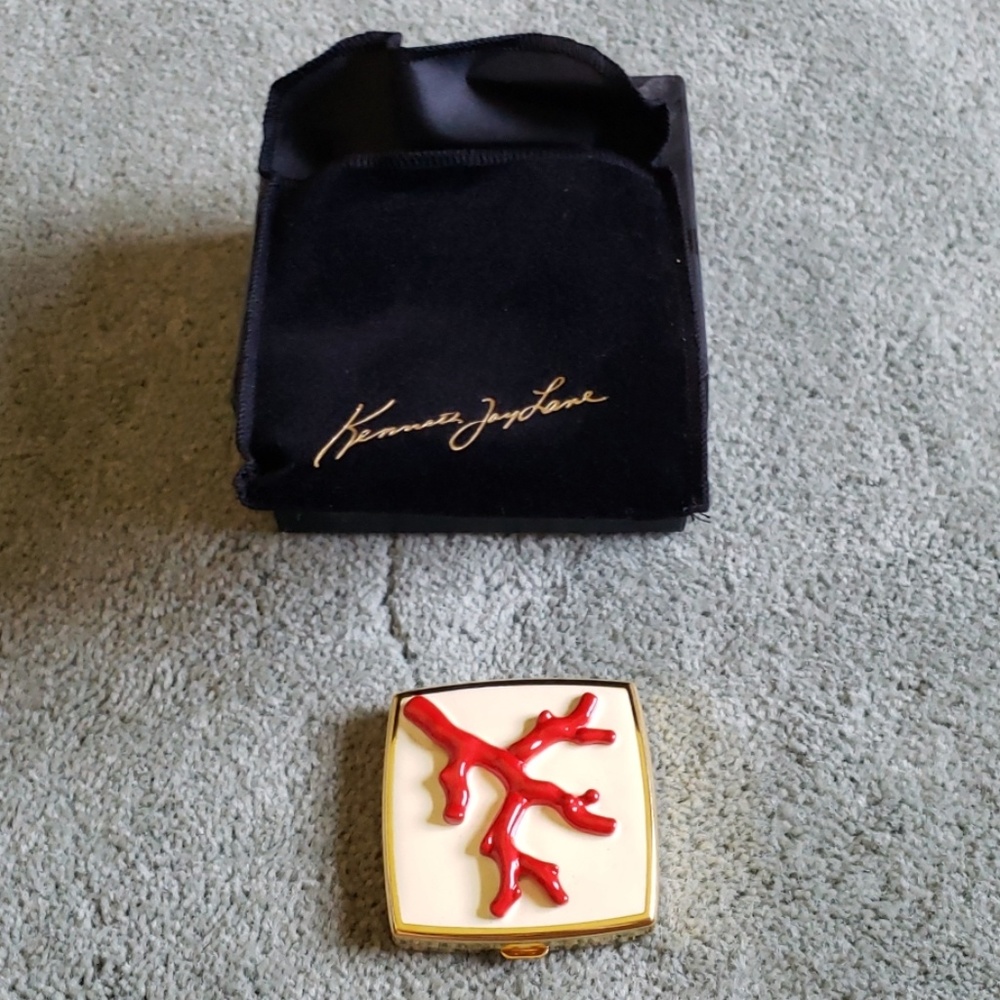 NIB Kenneth Jay Lane Faux Coral Mirror Compact